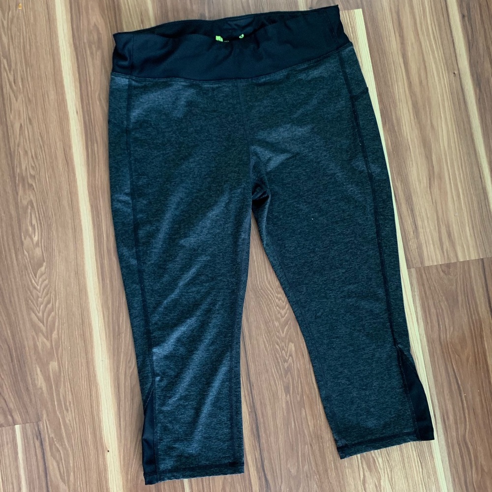 Workout capris